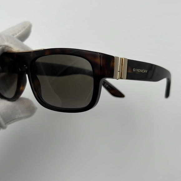 Givenchy Tortoiseshell Rectangular Frame Sunglasses - Picture 9 of 9